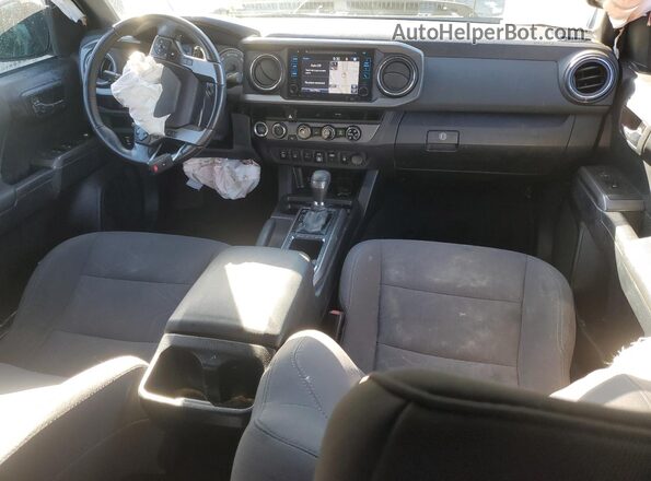 3TMCZ5AN8JM132982 2018 TOYOTA TACOMA Black Vista del salpicadero