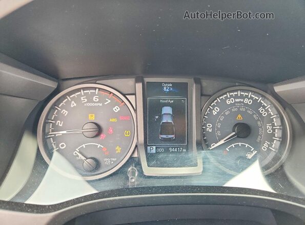 3TMCZ5AN8JM144498 2018 TOYOTA TACOMA Beige ხელსაწყოთა პანელის ხედი