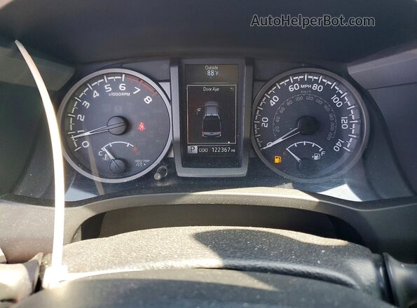 3TMCZ5AN8JM149779 2018 TOYOTA TACOMA Orange ხელსაწყოთა პანელის ხედი