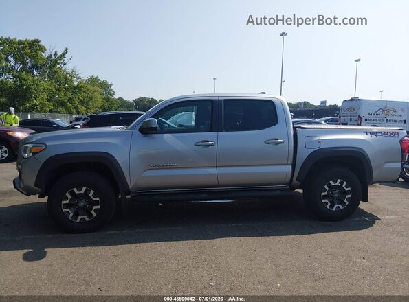 3TMCZ5AN8JM174889 2018 TOYOTA TACOMA Silver სალონის 360-გრადუსიანი ხედი
