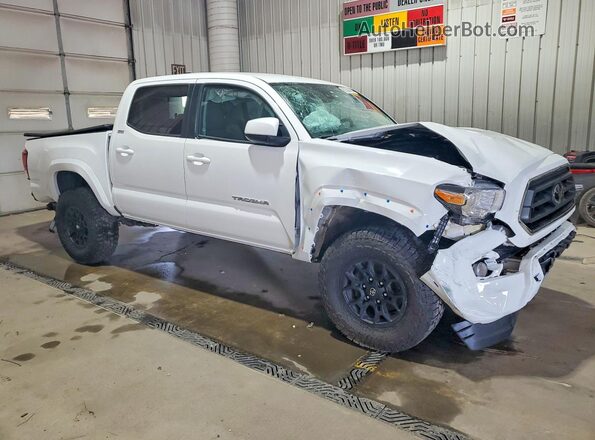 3TMCZ5AN8LM365103 2020 TOYOTA TACOMA White Front right