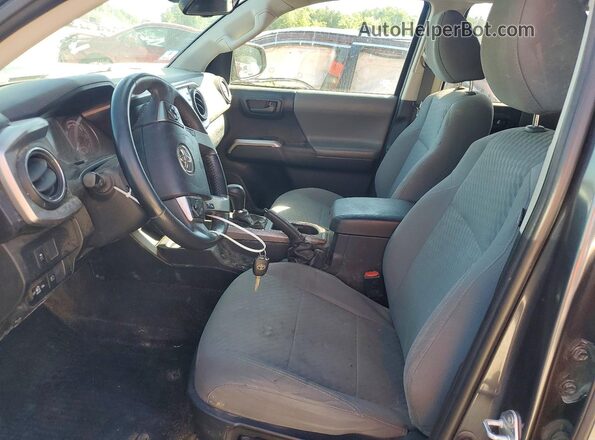 3TMCZ5AN8MM437886 2021 TOYOTA TACOMA Серый Вид салона спереди