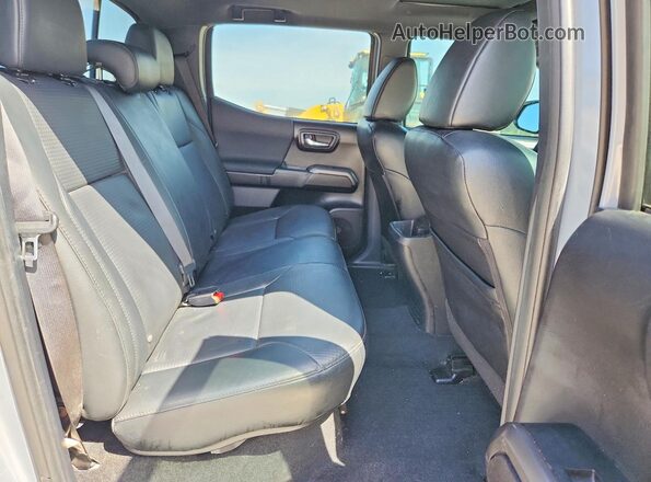 3TMCZ5ANXLM365961 2020 TOYOTA TACOMA Gray Rear seats view