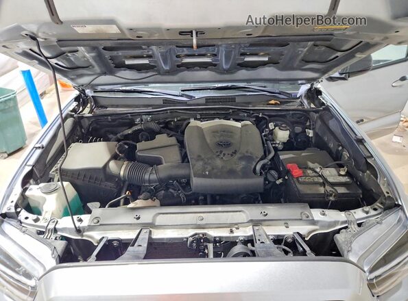 3TMDZ5BN1PM145472 2023 TOYOTA TACOMA Silver Vista interior trasera