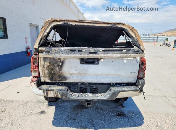 3TMDZ5BN2JM052158 2018 TOYOTA TACOMA Пожар Вид сзади