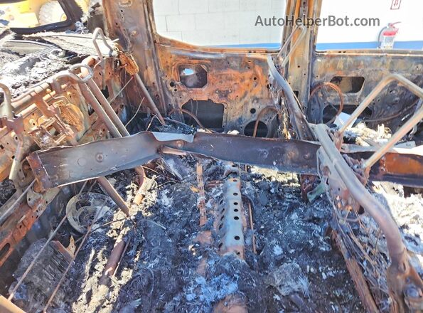 3TMDZ5BN2JM052158 2018 TOYOTA TACOMA Пожар Вид задних сидений