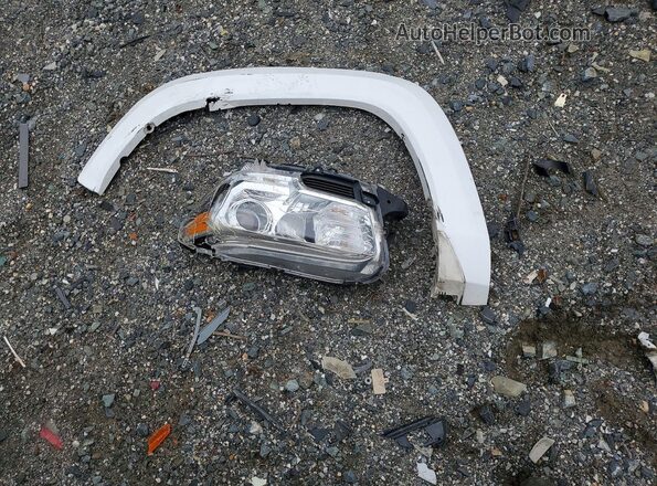 3TMDZ5BN2LM092582 2020 TOYOTA TACOMA White Widok komory silnika