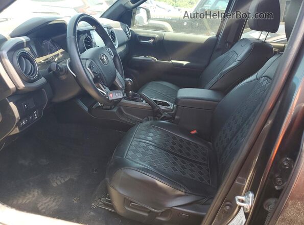 3TMDZ5BN2MM119846 2021 TOYOTA TACOMA Серый Вид салона спереди