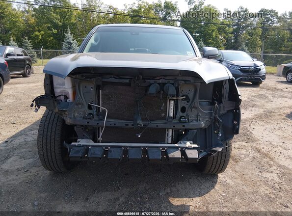 3TMDZ5BN2NM139368 2022 TOYOTA TACOMA Gray Vista interior trasera