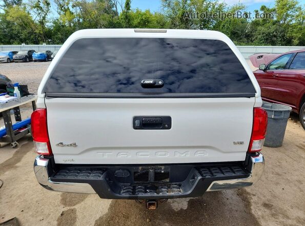 3TMDZ5BN3HM015520 2017 TOYOTA TACOMA White Вид ззаду