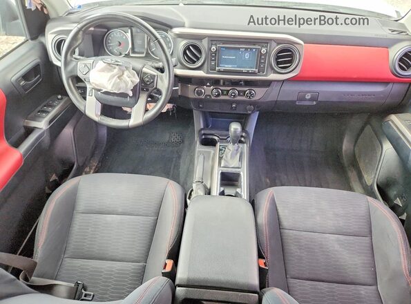 3TMDZ5BN3HM015520 2017 TOYOTA TACOMA White Вид панелі приладів