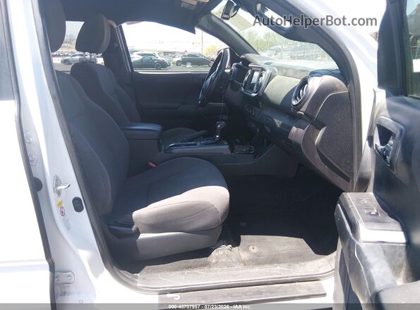 3TMDZ5BN3JM052069 2018 TOYOTA TACOMA White წინა სალონის ხედი