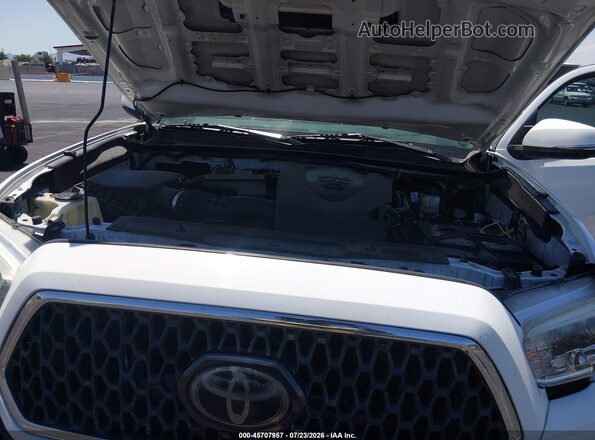 3TMDZ5BN3JM052069 2018 TOYOTA TACOMA White უკანა ხედი
