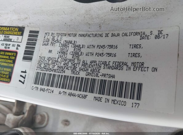 3TMDZ5BN5HM032254 2017 TOYOTA TACOMA White Widok komory silnika