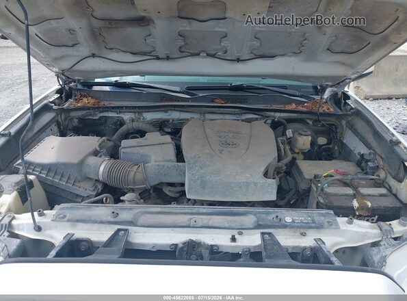 3TMDZ5BN5HM032254 2017 TOYOTA TACOMA White Widok z tyłu