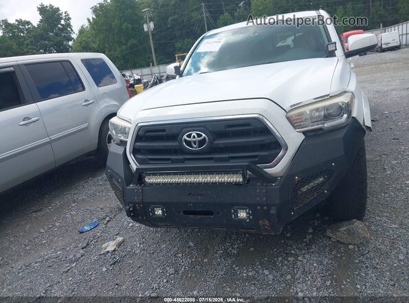 3TMDZ5BN5HM032254 2017 TOYOTA TACOMA White Widok zestawu wskaźników