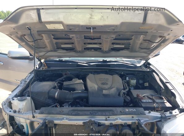 3TMDZ5BN5KM067853 2019 TOYOTA TACOMA Серебряный Вид сзади