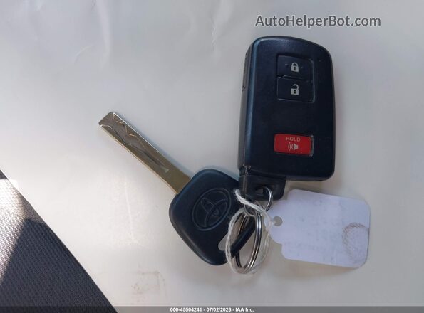 3TMDZ5BN5KM067853 2019 TOYOTA TACOMA Серебряный Вид панели приборов