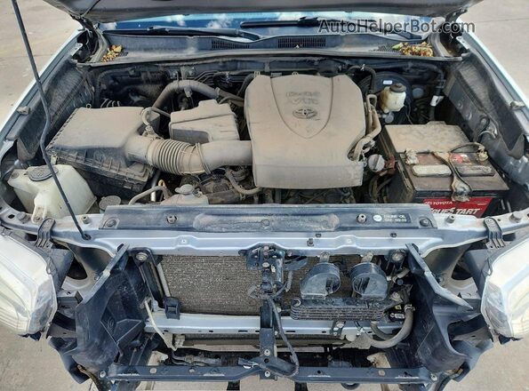 3TMDZ5BN6HM019870 2017 TOYOTA TACOMA Silver Widok wnętrza z tyłu