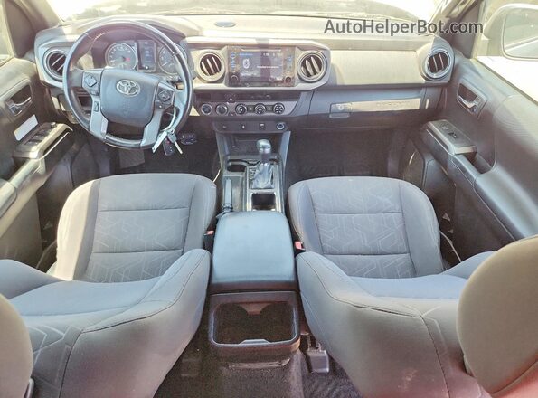 3TMDZ5BN6HM026995 2017 TOYOTA TACOMA Gray წინა პანელის ხედი