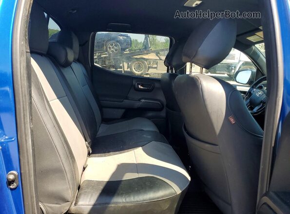 3TMDZ5BN8JM048759 2018 TOYOTA TACOMA Blue უკანა სავარძლების ხედი