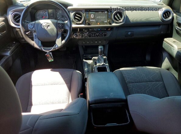 3TMDZ5BN9HM019197 2017 TOYOTA TACOMA Угольный Вид панели приборов