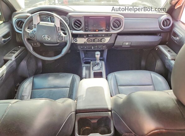 3TMEZ5CN2JM071442 2018 TOYOTA TACOMA Black Widok deski rozdzielczej
