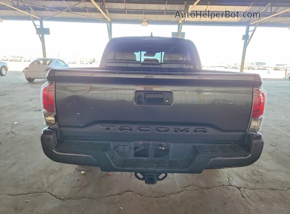 3TMGZ5AN5JM125439 2018 TOYOTA TACOMA Gray უკანა ხედი