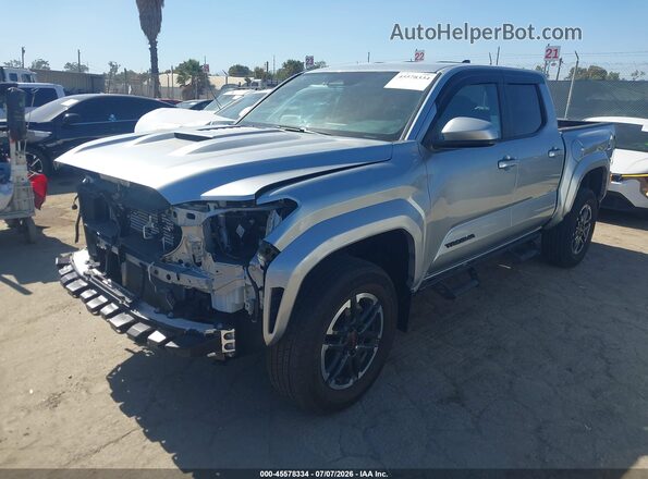 3TMKB5FN0RM008922 2024 TOYOTA TACOMA Silver Vista tres cuartos delantera izquierda