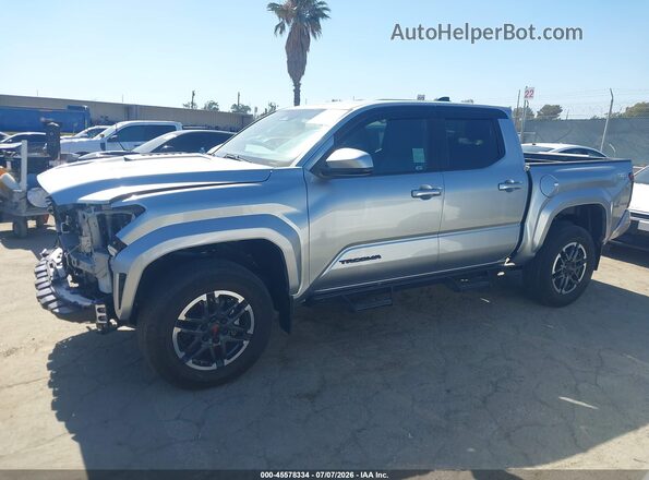 3TMKB5FN0RM008922 2024 TOYOTA TACOMA Silver Vista interior de 360 grados