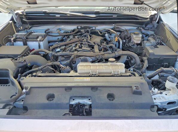3TMKB5FN2SM030166 2025 TOYOTA TACOMA White უკანა სალონის ხედი