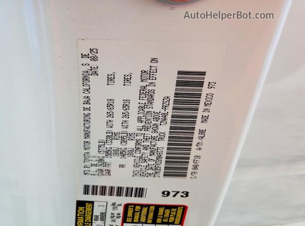 3TMKB5FN3SM049373 2025 TOYOTA TACOMA White Widok komory silnika