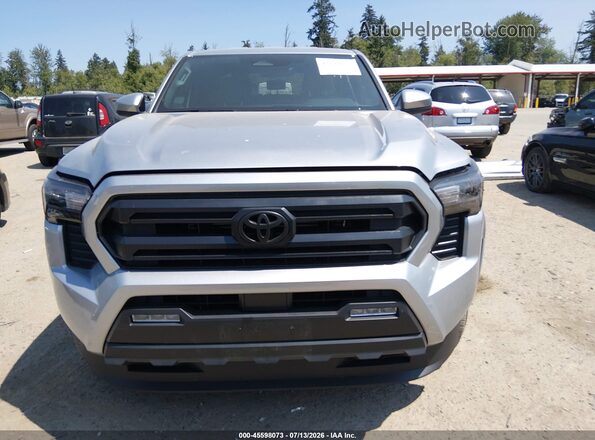 3TMKB5FN3TM065266 2026 TOYOTA TACOMA Silver Vista interior trasera