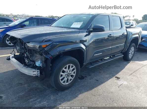 3TMKB5FN5RM022766 2024 TOYOTA TACOMA Серый Передняя левая четверть