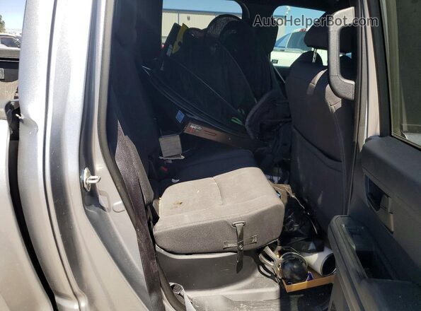 3TMKB5FN5SM043364 2025 TOYOTA TACOMA Silver Vista de los asientos traseros