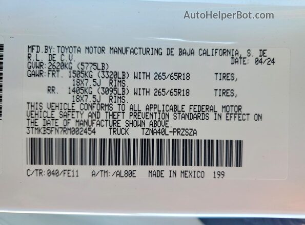 3TMKB5FN7RM002454 2024 TOYOTA TACOMA White VIN կոդի պիտակի տեսք