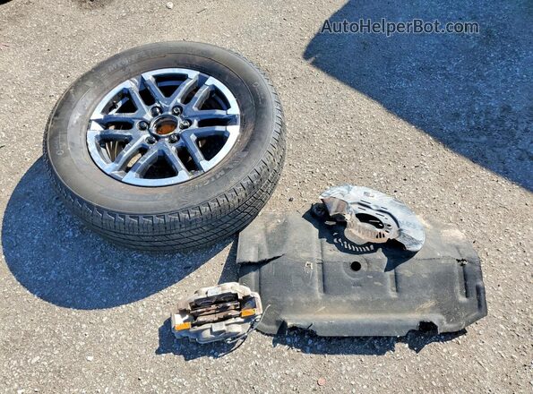 3TMKB5FN7RM002454 2024 TOYOTA TACOMA White Շարժիչի բաժամունքի տեսք