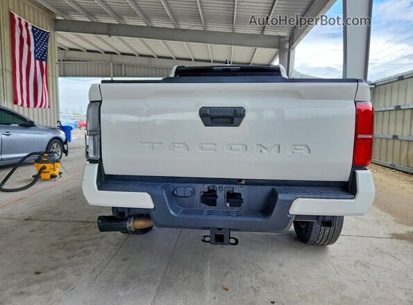 3TMKB5FN7RM014409 2024 TOYOTA TACOMA White Հետևի տեսք