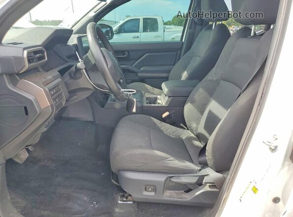 3TMKB5FN8RM014760 2024 TOYOTA TACOMA White Вид салону спереду