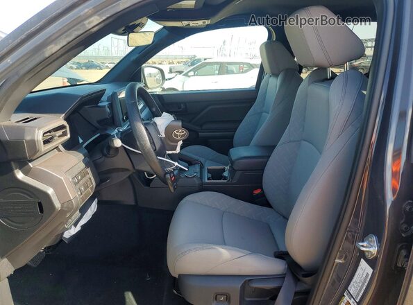 3TMKB5FN8TM055770 2026 TOYOTA TACOMA Charcoal Вид салону спереду