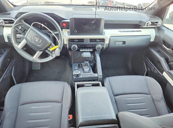3TMLB5JN0RM003618 2024 TOYOTA TACOMA White Widok deski rozdzielczej