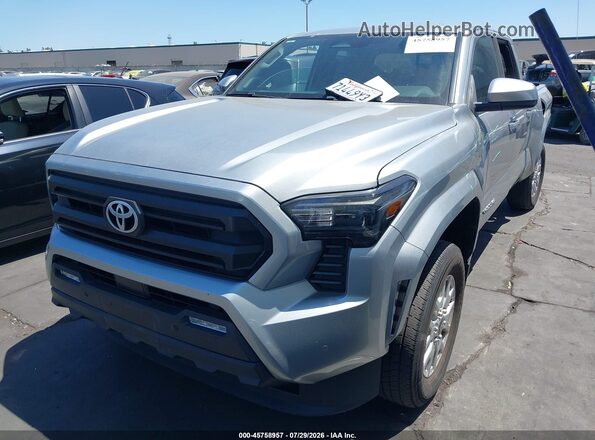 3TMLB5JN0RM003957 2024 TOYOTA TACOMA Silver წინა მარცხენა ხედი სამი მეოთხედიდან