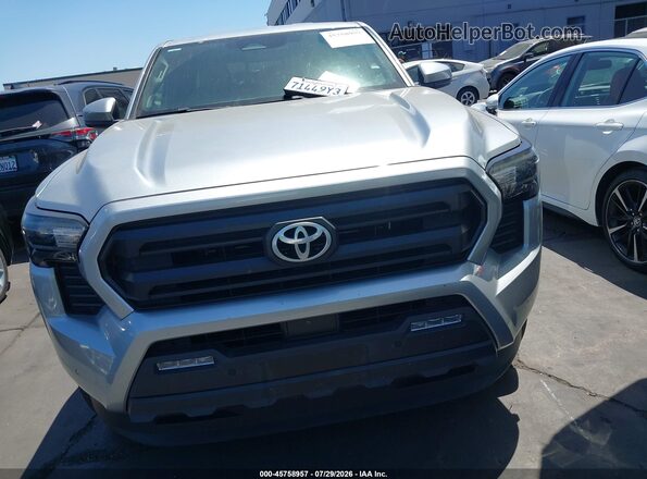 3TMLB5JN0RM003957 2024 TOYOTA TACOMA Silver უკანა სალონის ხედი