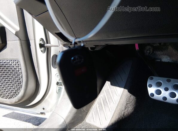 3TMLB5JN0RM060370 2024 TOYOTA TACOMA White Dashboard view