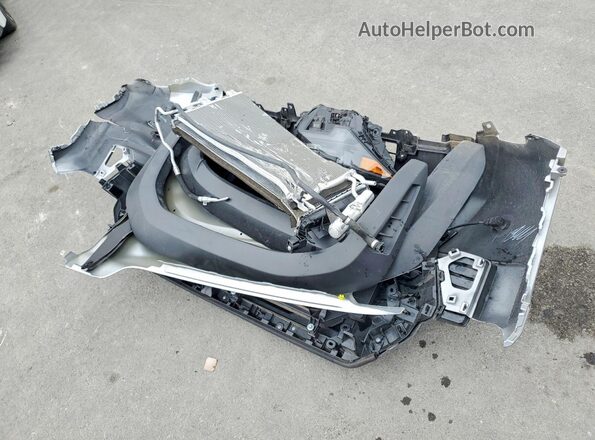 3TMLB5JN0RM078433 2024 TOYOTA TACOMA Silver Вид підкапотного простору