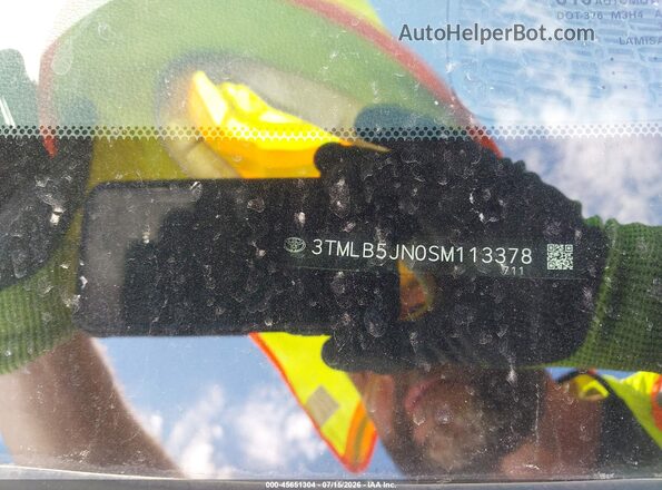 3TMLB5JN0SM113378 2025 TOYOTA TACOMA Silver Engine compartment view