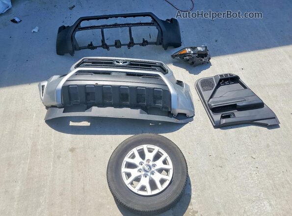 3TMLB5JN0SM115132 2025 TOYOTA TACOMA Gray Вид підкапотного простору