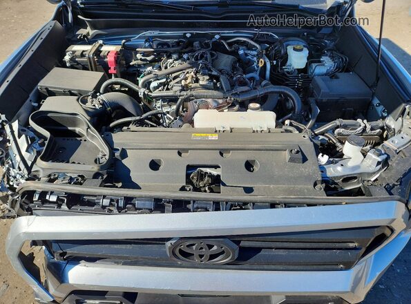 3TMLB5JN0SM153301 2025 TOYOTA TACOMA Silver Rear interior view
