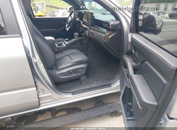 3TMLB5JN0SM180904 2025 TOYOTA TACOMA Silver Front interior view
