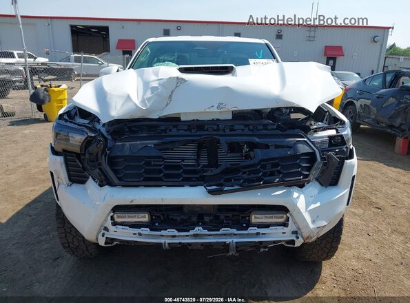 3TMLB5JN0SM206868 2025 TOYOTA TACOMA White Widok z przodu